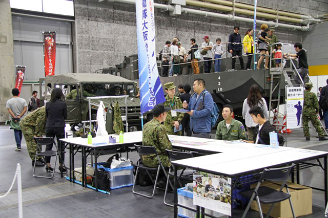 2025おおさかホビーフェス 自衛隊の特別車両が登場！